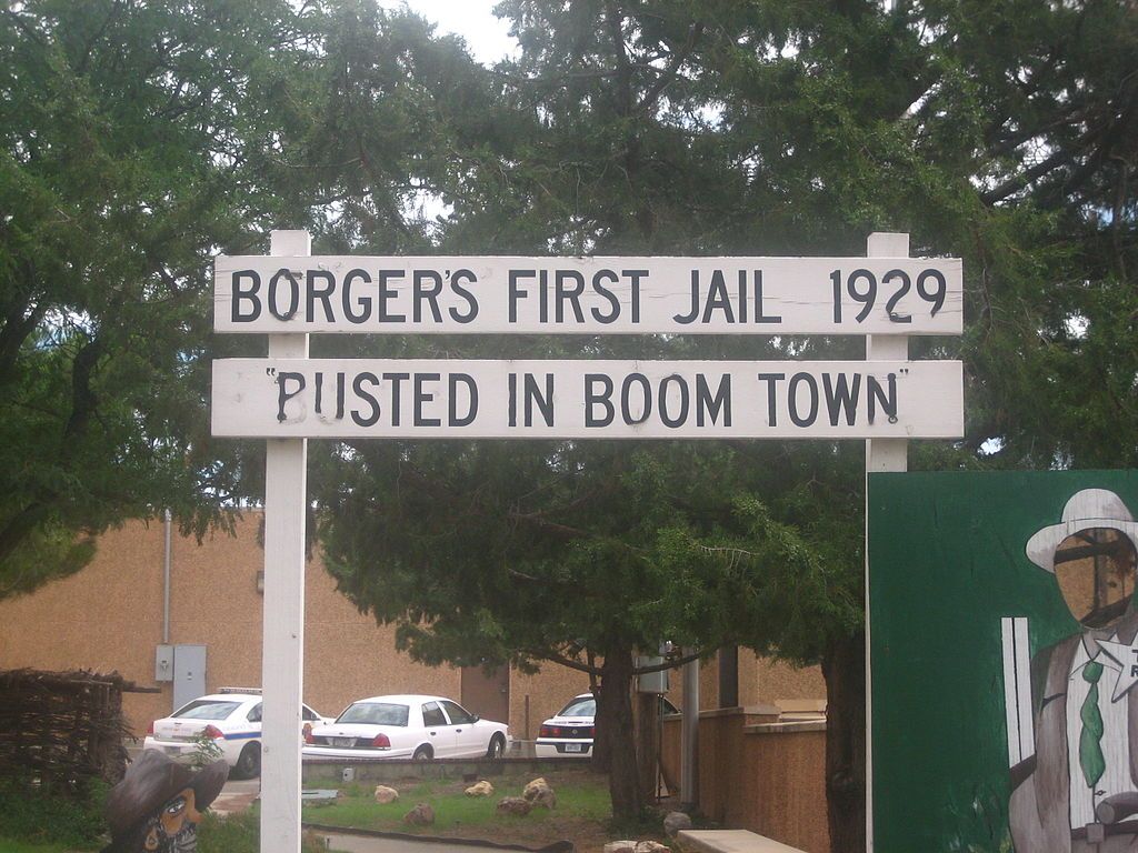 Exterior of the Hutchinson County Museum