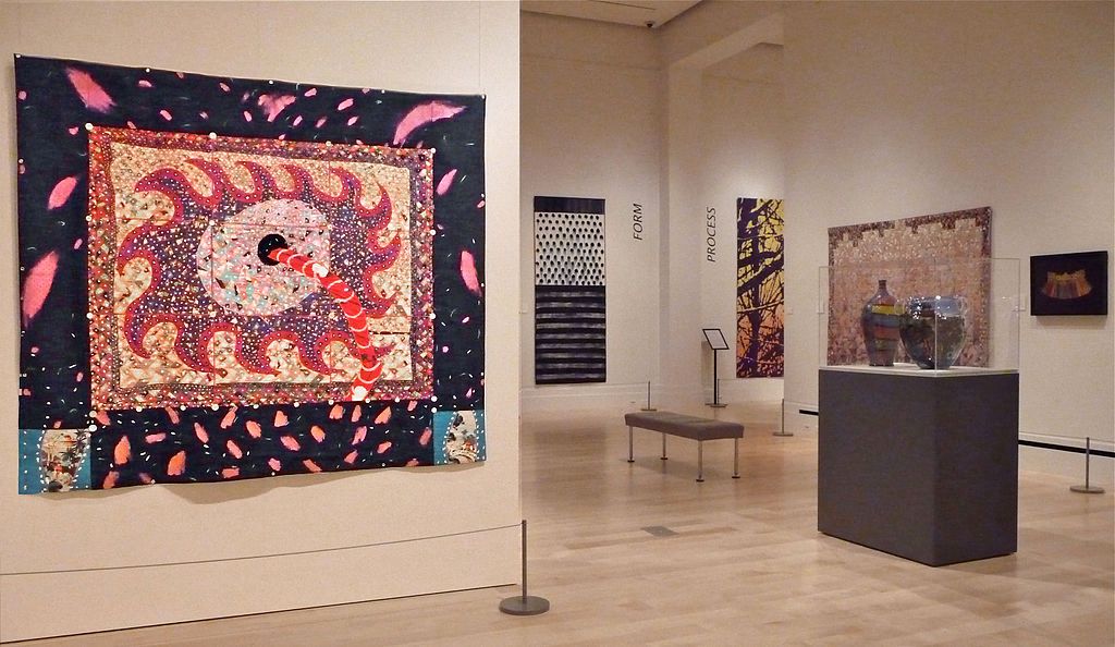 Exhibits in International Quilt Study Center and Museum
