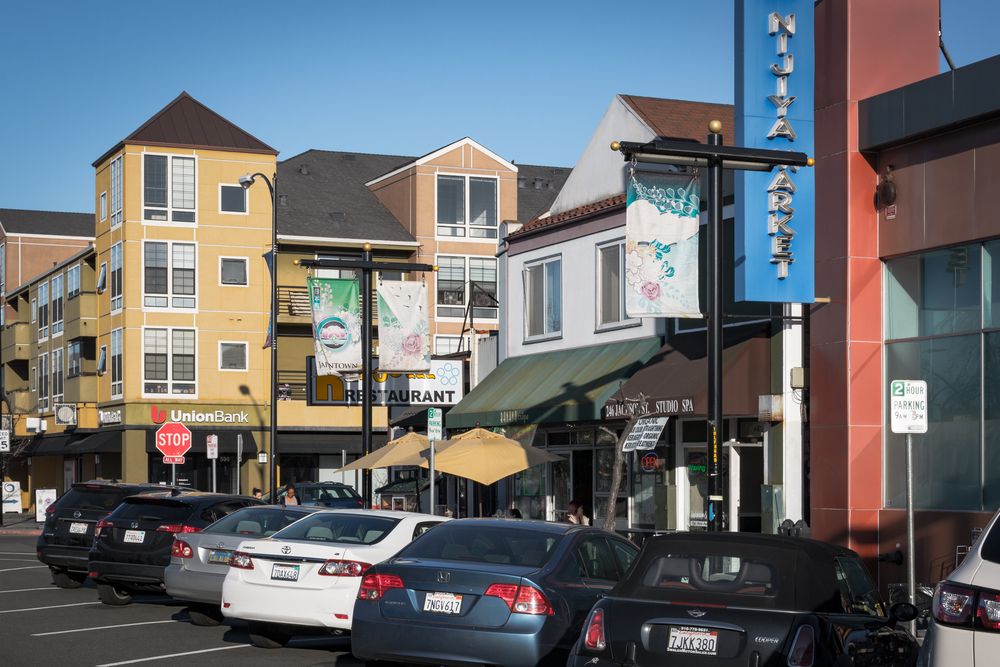 Shops and restaurants at Japantown