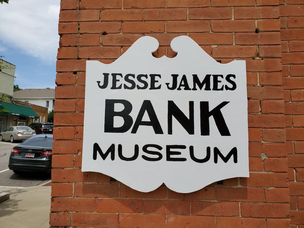 Jesse James Bank Museum