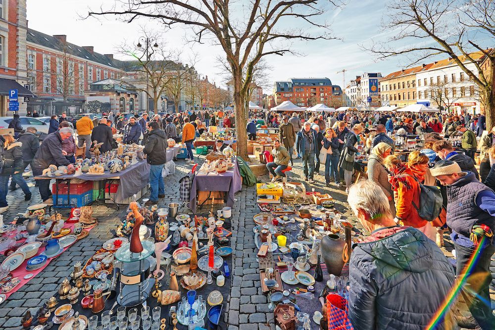 Jeu De Balle Flea Market
