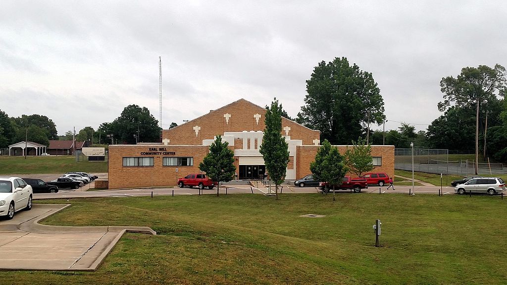 Front View of Earl Bell Community Center