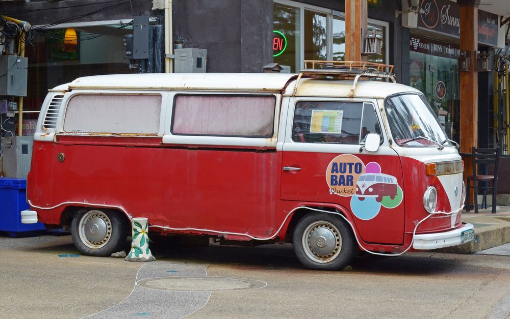 Auto bar Phuket's van at Karon