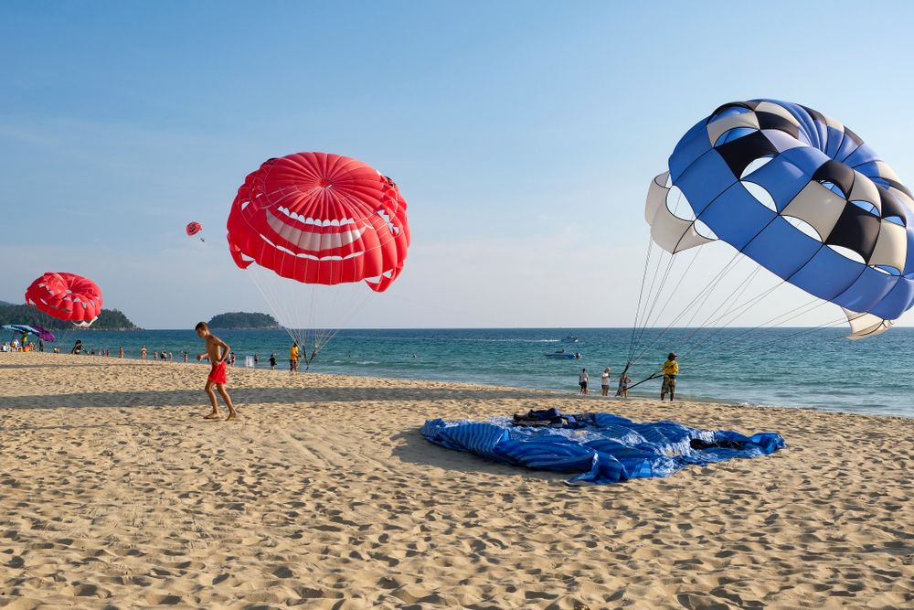 People ready to start their Parasailing Adventure