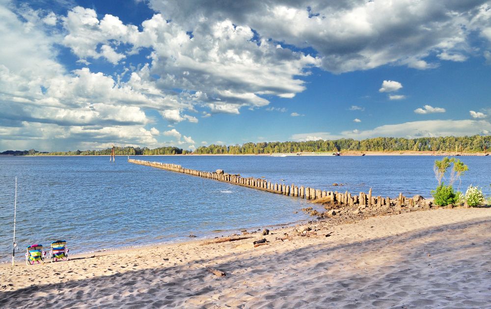 Beautiful view of the Kelley Pointe Park