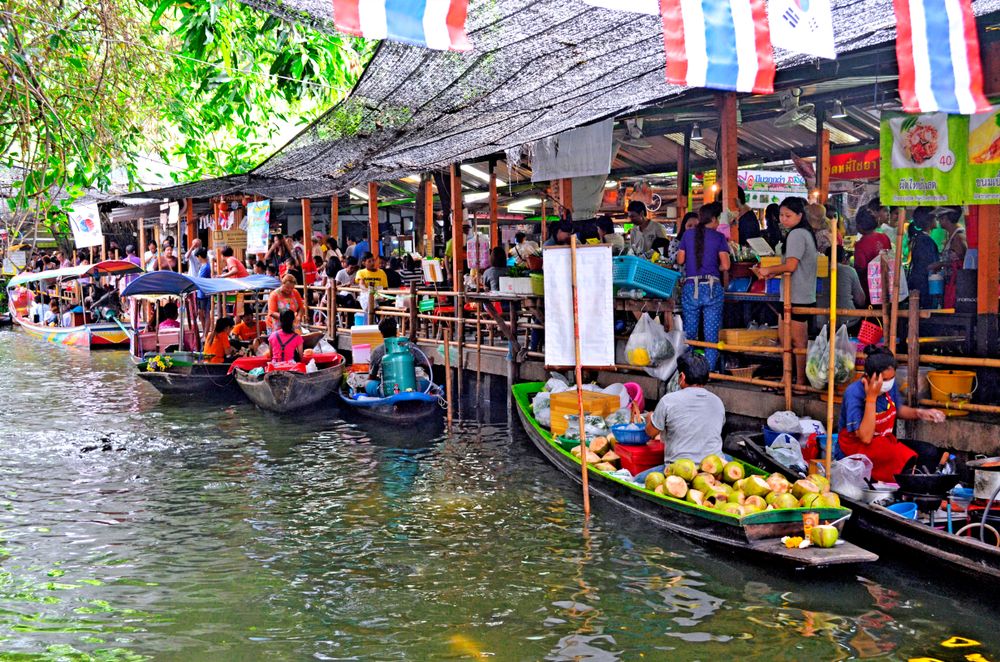 Khlong Lat Mayom