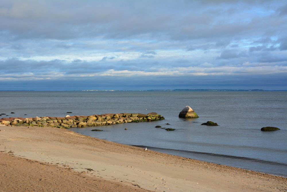 Shoreline of the Knollwood Beach