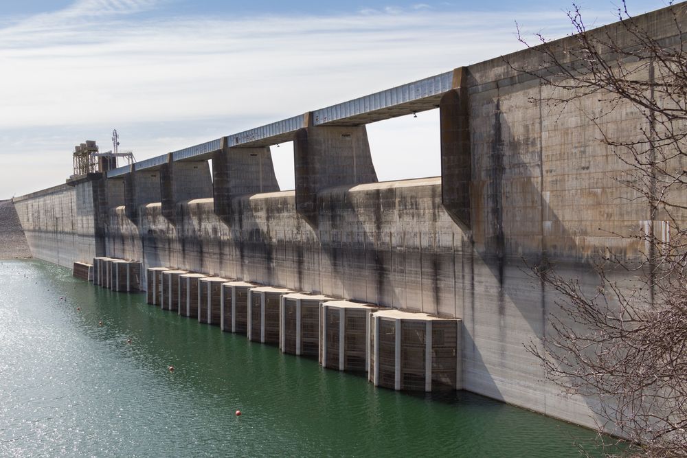 The structure of Mansfield Dam