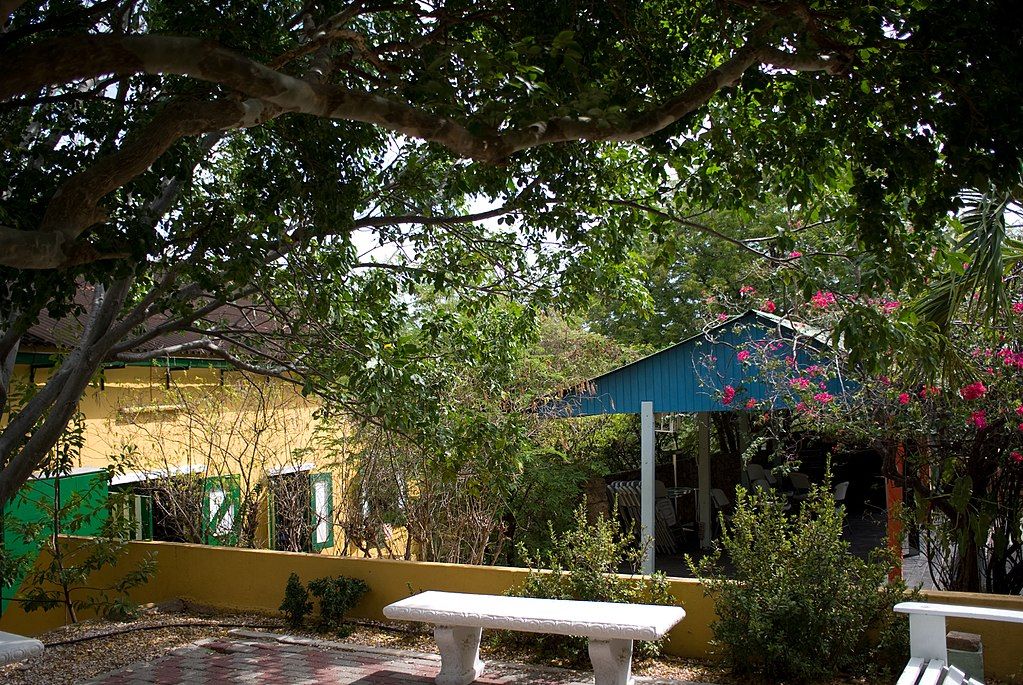 Exterior of Landhuis Chobolobo