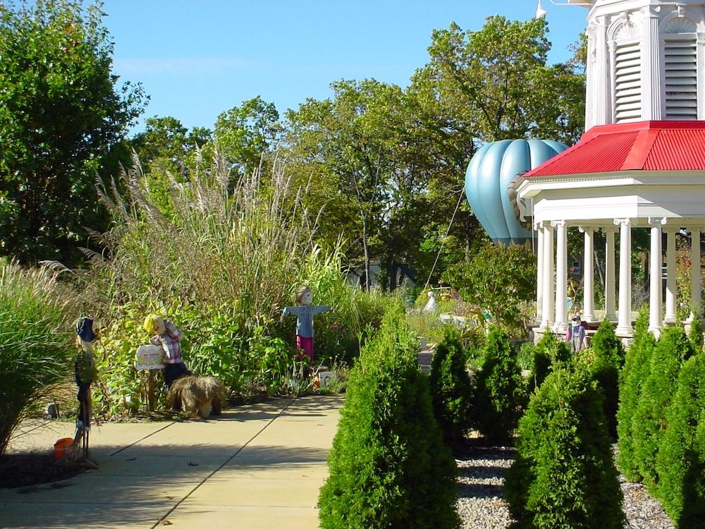 Scenic view of Leila Arboretum