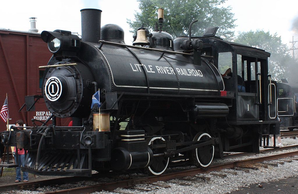 Train engine at Little River Railroad