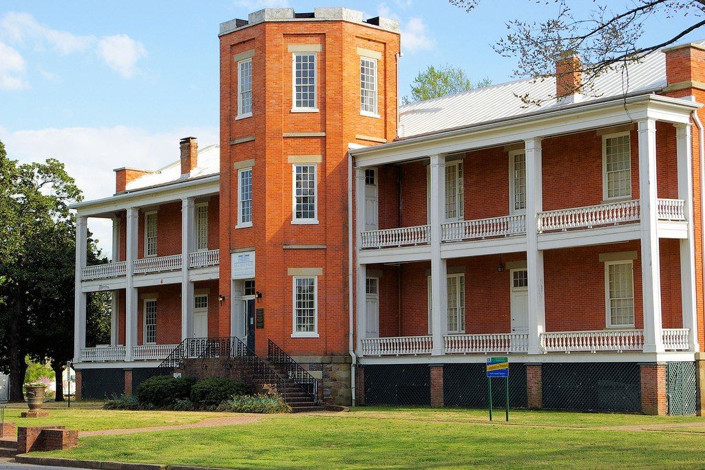 Exterior of MacArthur Museum of Arkansas Military History
