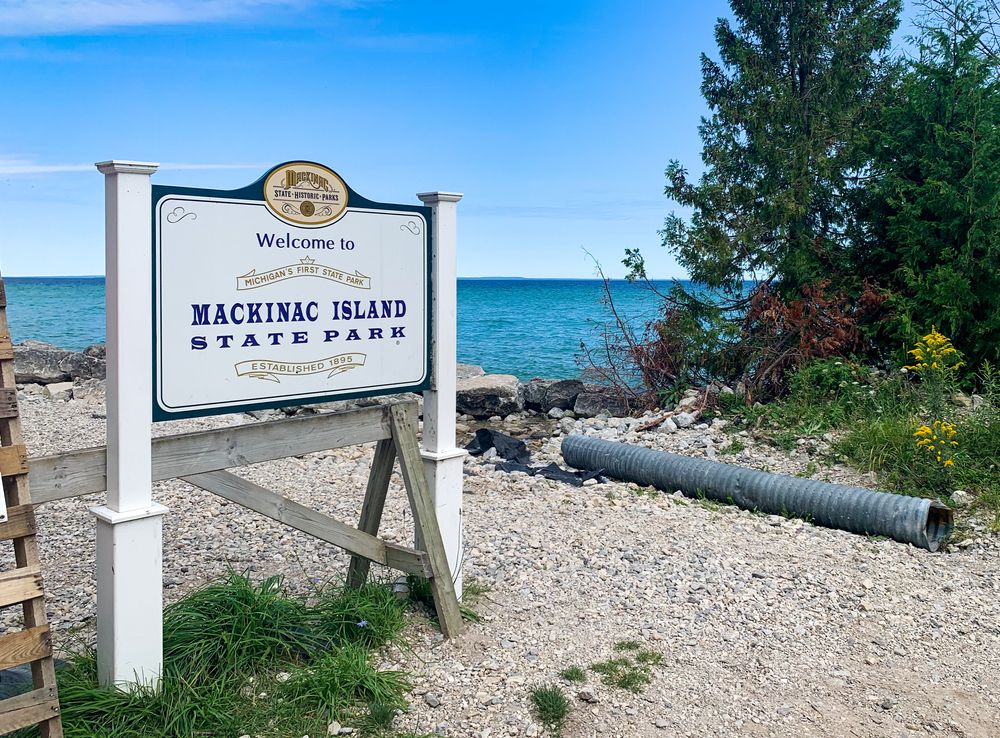 Welcome sign of Mackinac Island State Park