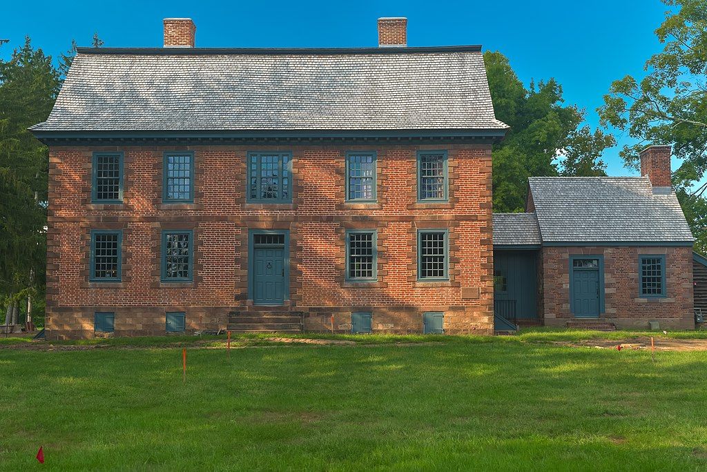 Front view of Dey Mansion Washington's Headquarters