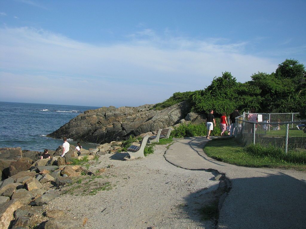 People walking along Marginal Way