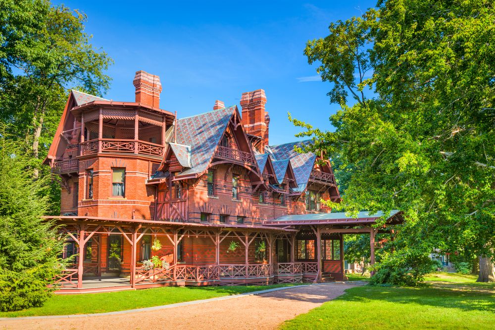 Exterior view of Mark Twain House & Museum