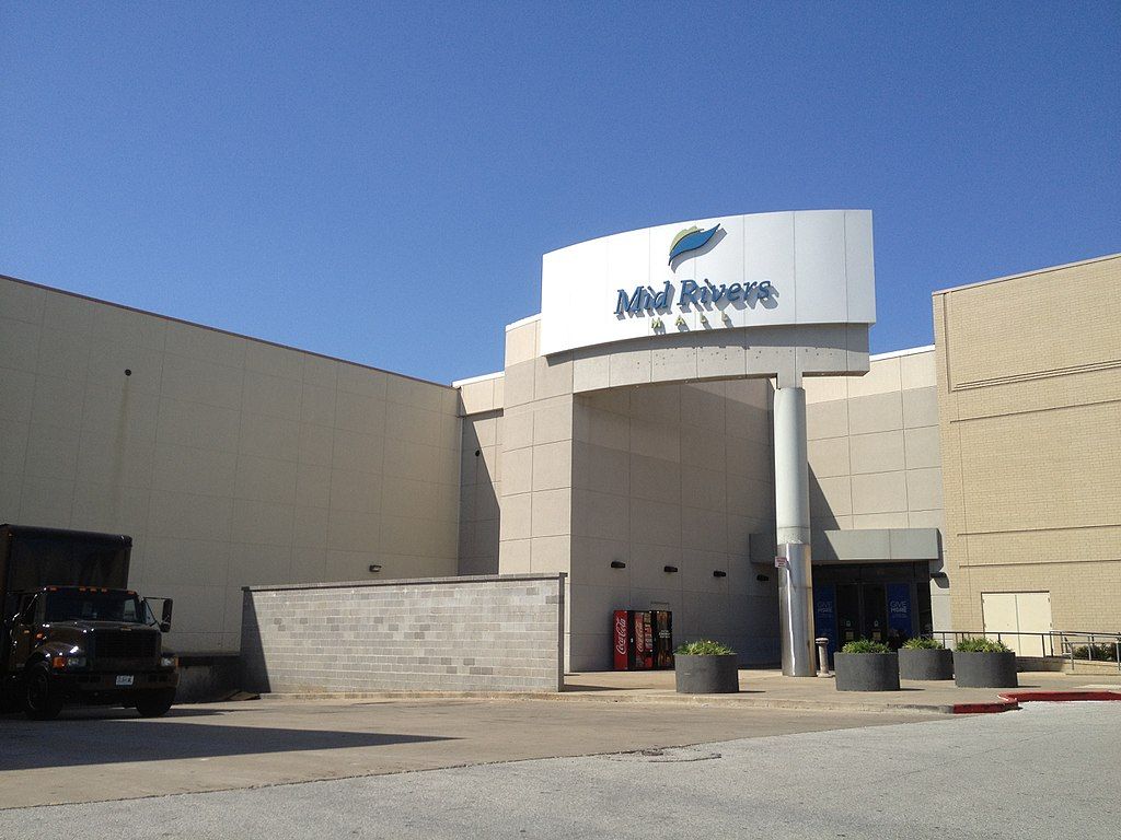 Exterior view of the Mid Rivers Mall
