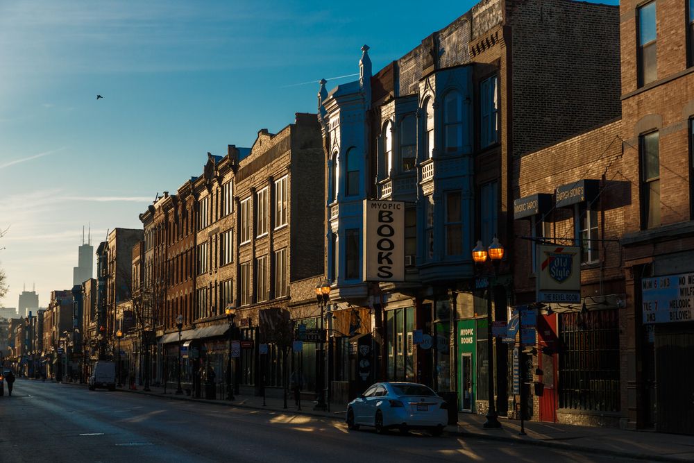 Milwaukee Avenue during sunrise