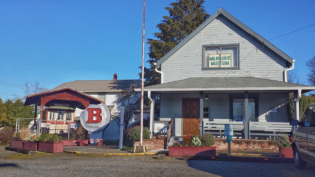 Front view of Milwaukie Museum