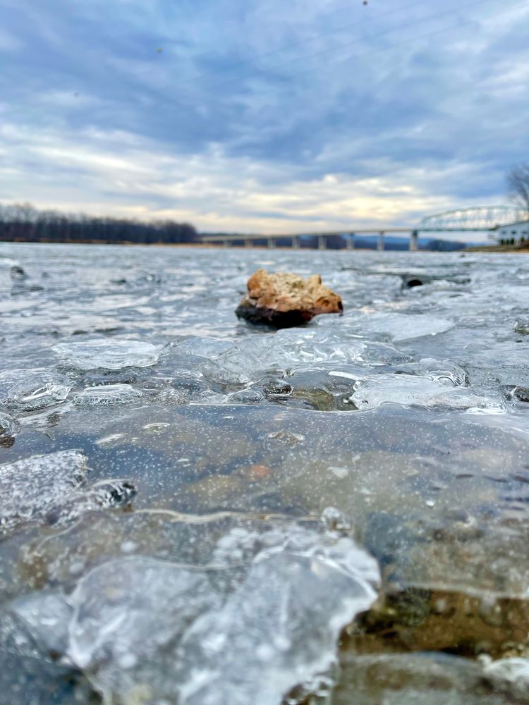 Frozen water at Mississippi River