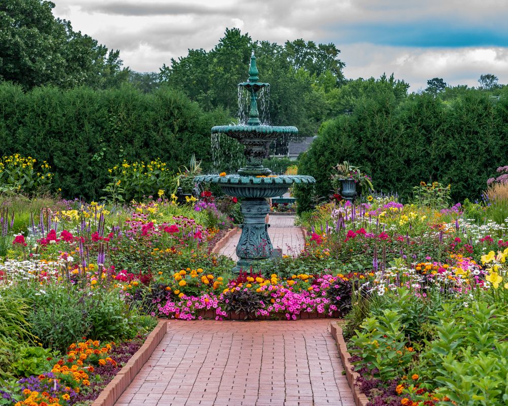 Fountain at Munsinger Clemens Gardens