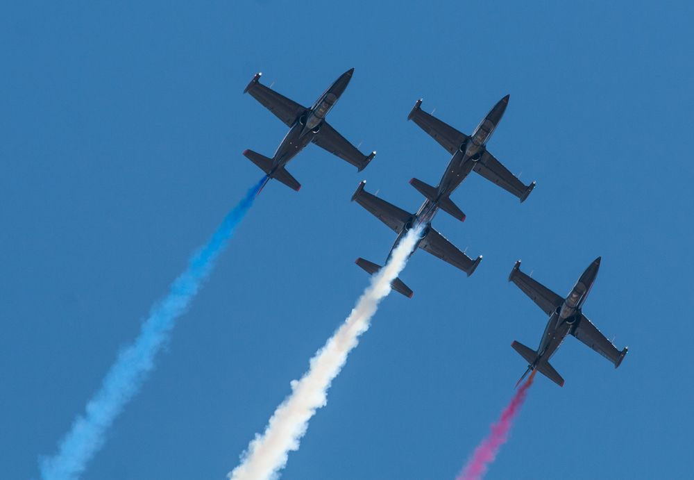 Colorful air show at National Championship Air Races