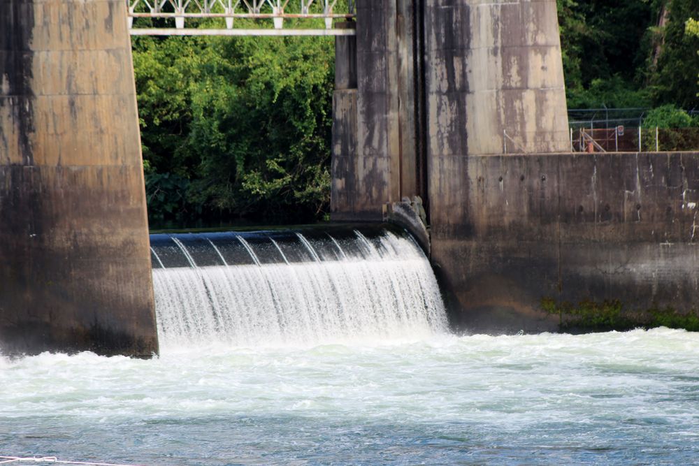 Water gushing at New Savannah Bluff Lock & Dam Park