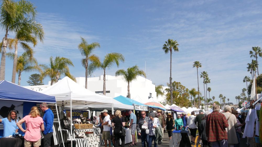 People shopping at Oceanside Farmer’s Market