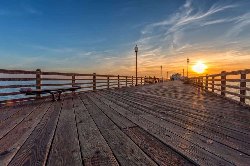 Front view of Oceanside Pier