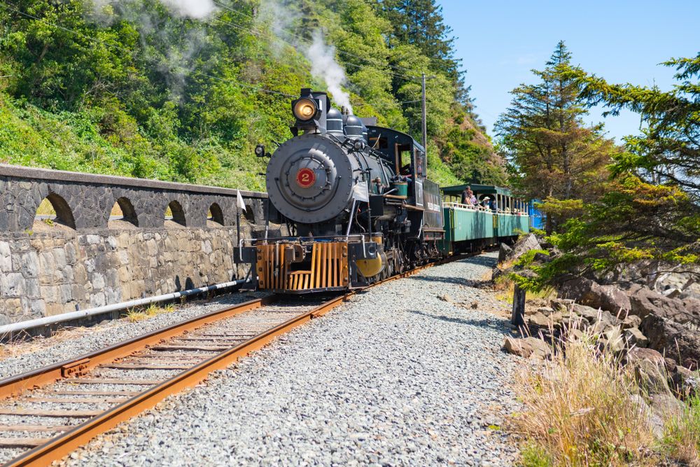 A train passing through the Oregon Coast Scenic railroad