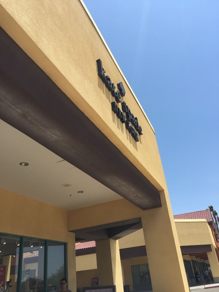Kate spade store at Outlets at Barstow