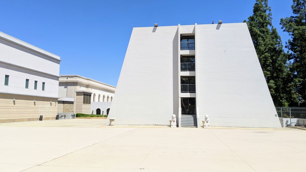Stunning buildings with unique architecture at Pasadena Convention Center