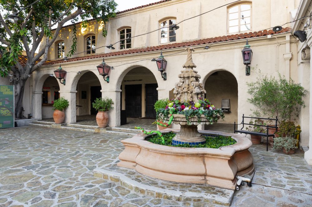 Fountain decorated with flowers at Pasadena Playhouse