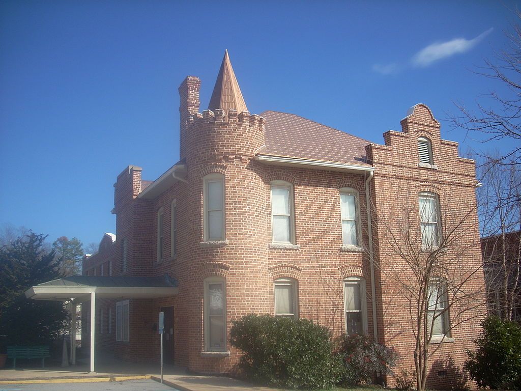 Exterior of Old Pickens Jail