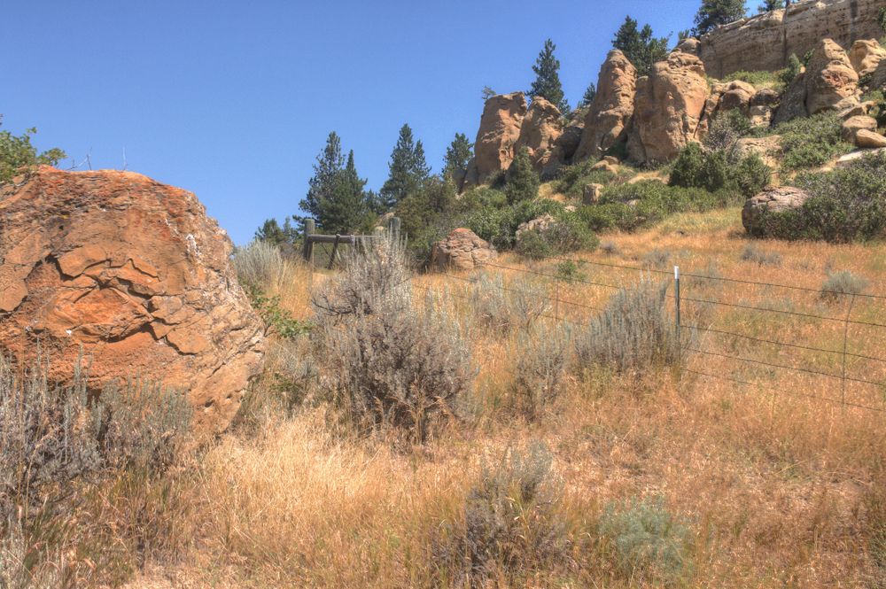 Landscape of Pictograph Cave State Park