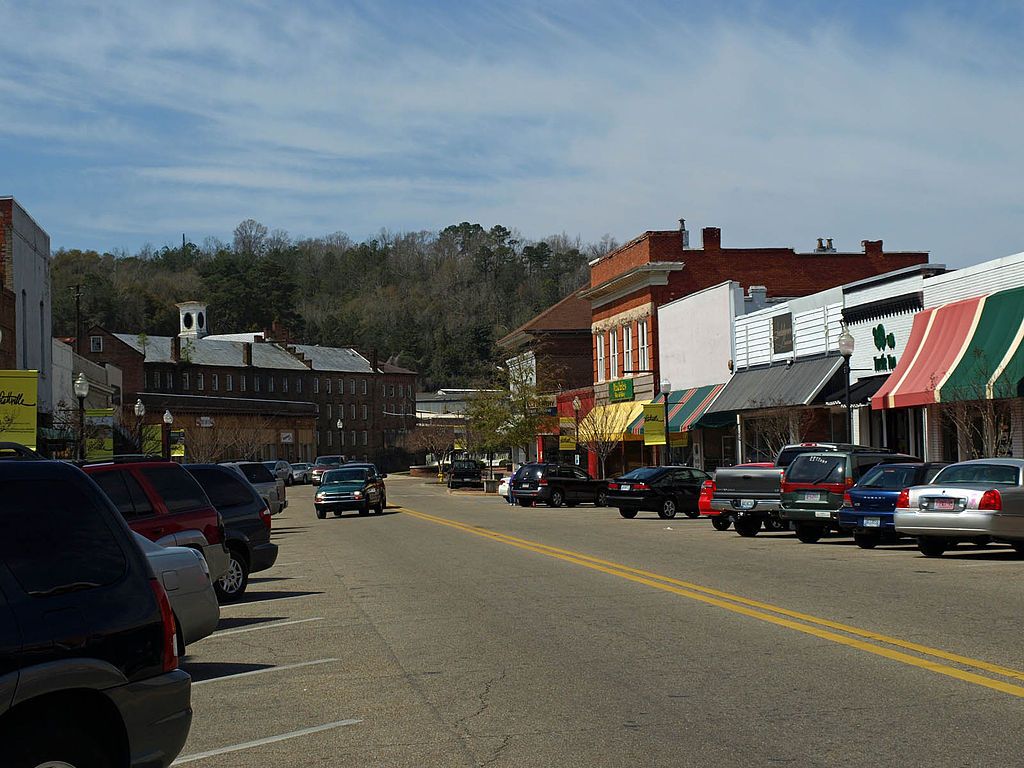 The road of Daniel Pratt Historic District