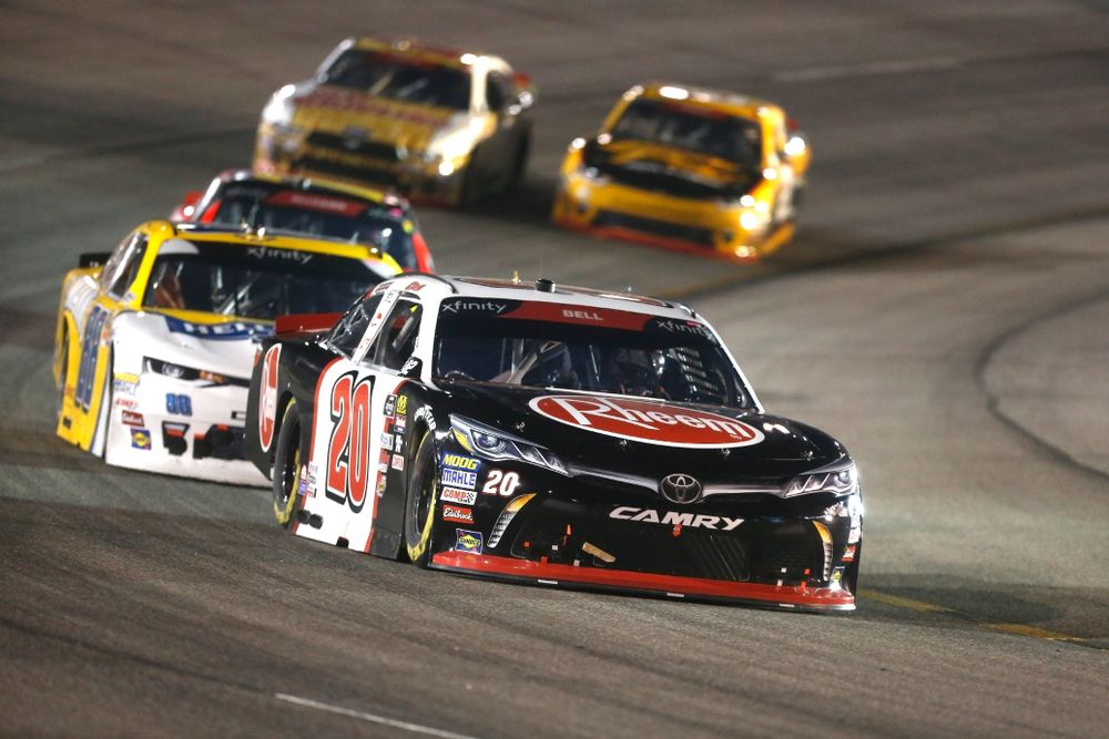 Cars racing at the Richmond Raceway