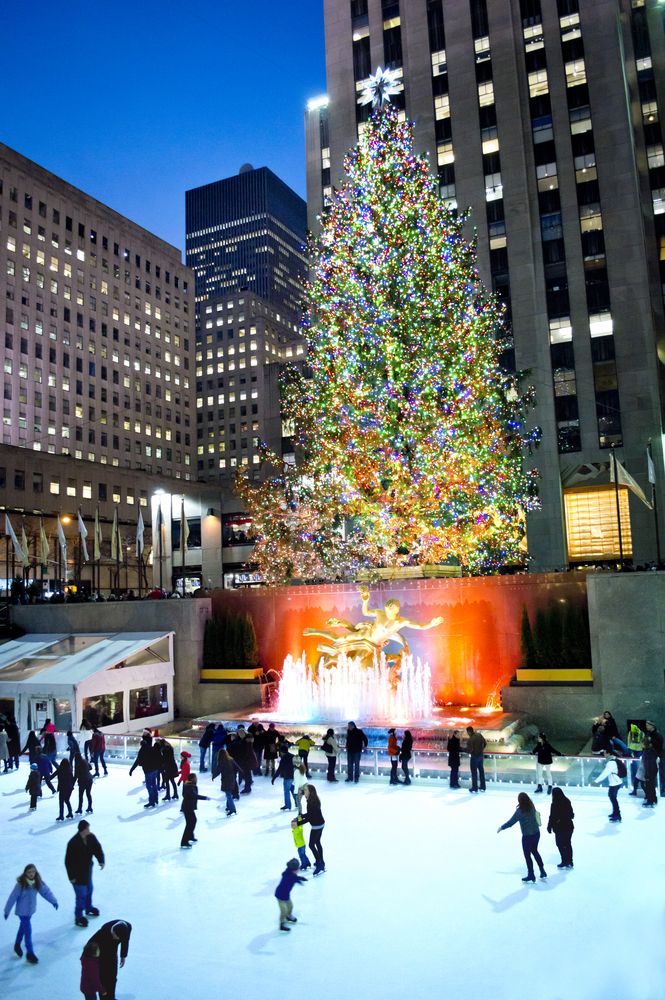 Skating rink at Rockefeller Center