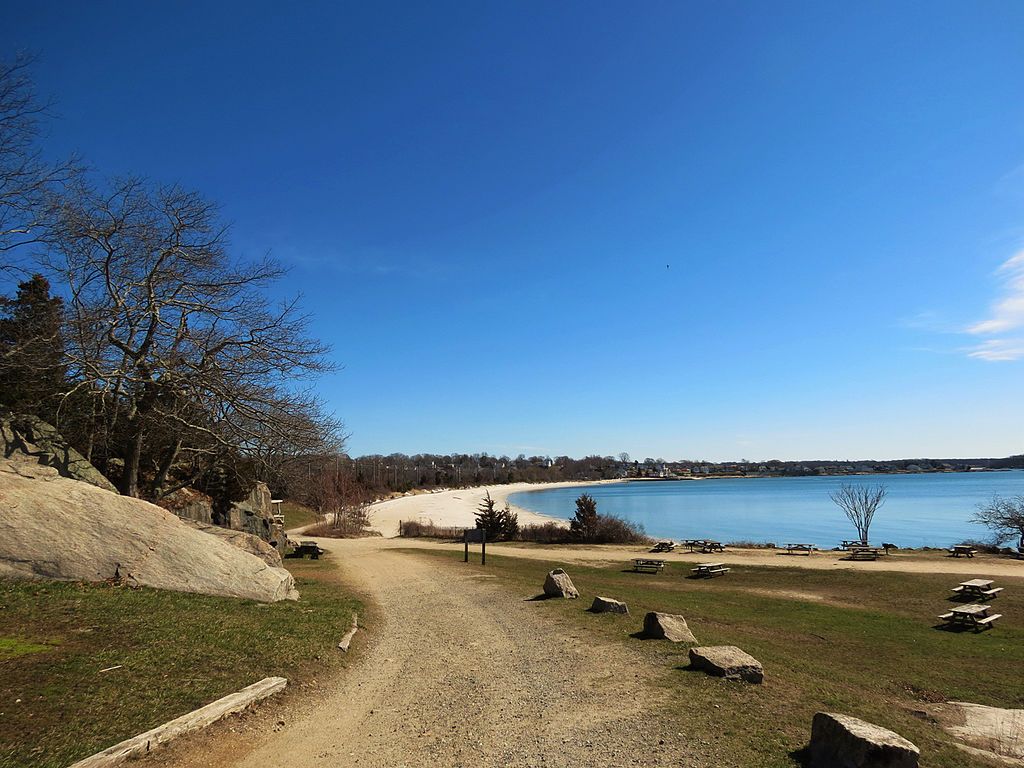 Scenic view of Rocky Neck State Park