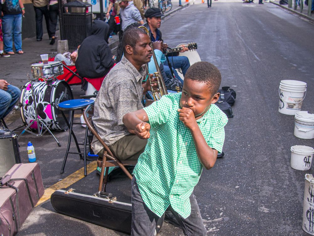 Street performance at Royal Street