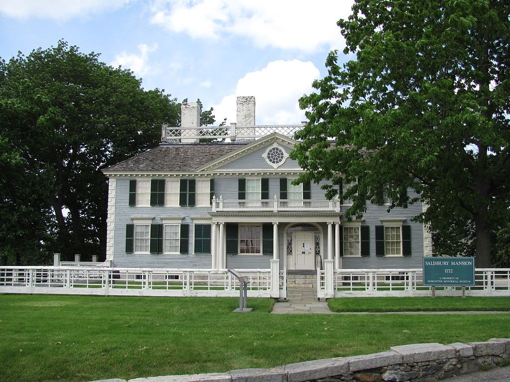 Exterior of Salisbury Mansion