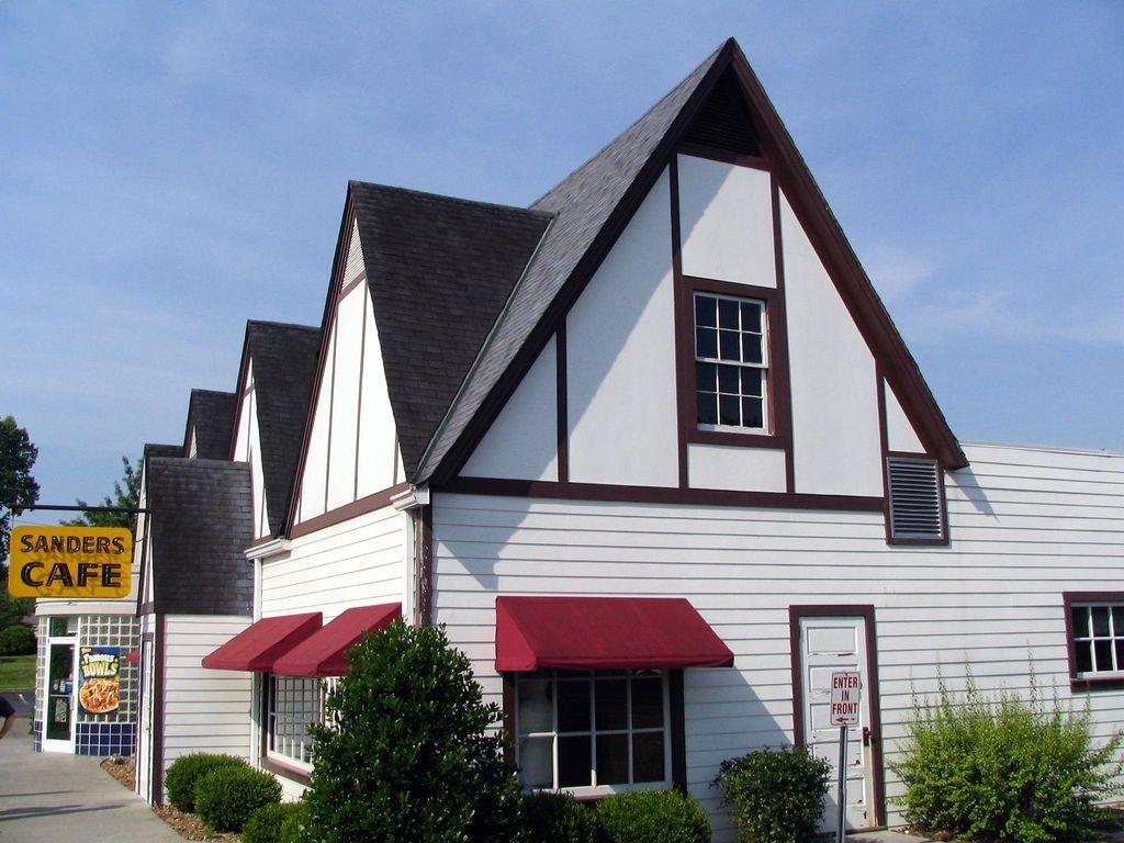 Exterior of Harland Sanders Café and Museum