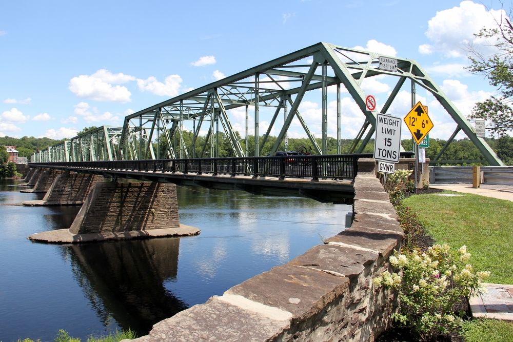 Scenic view of Uhlerstown-Frenchtown Bridge