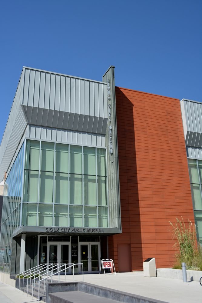 Exterior of the Sioux City Public Museum
