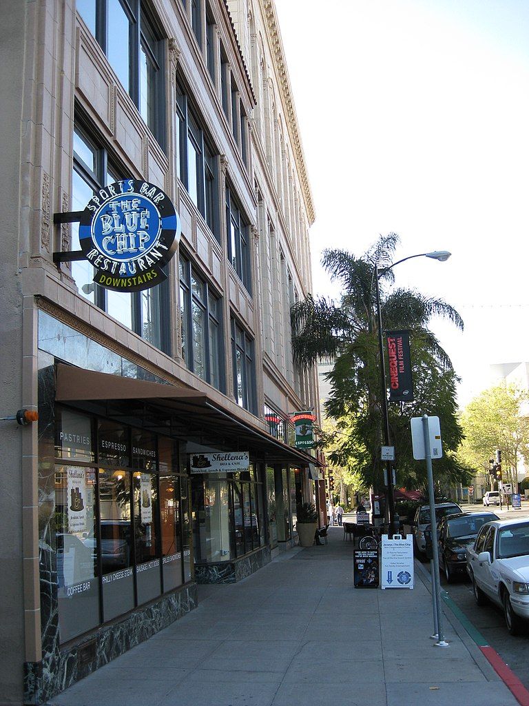Restaurants at SoFA District