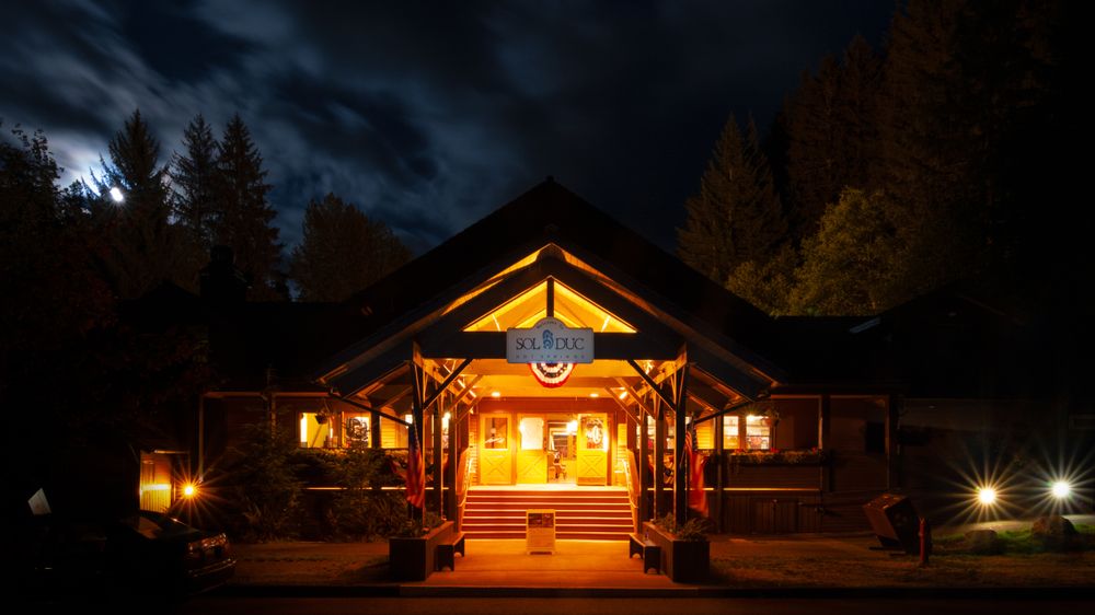 Exterior of Sol Duc Hot Springs