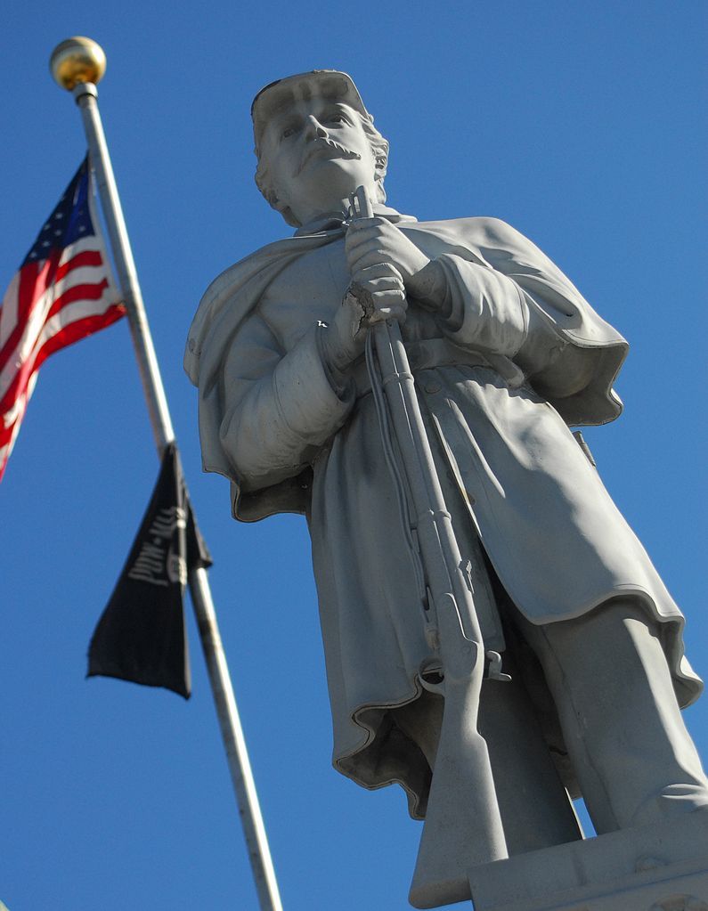 Statue at Somerset County Soldiers' Monument