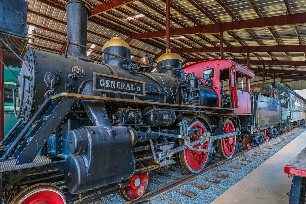 Train at the Southeastern Railway Museum