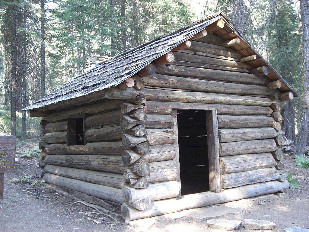 Log house at Visalia/Sequoia National Park KOA