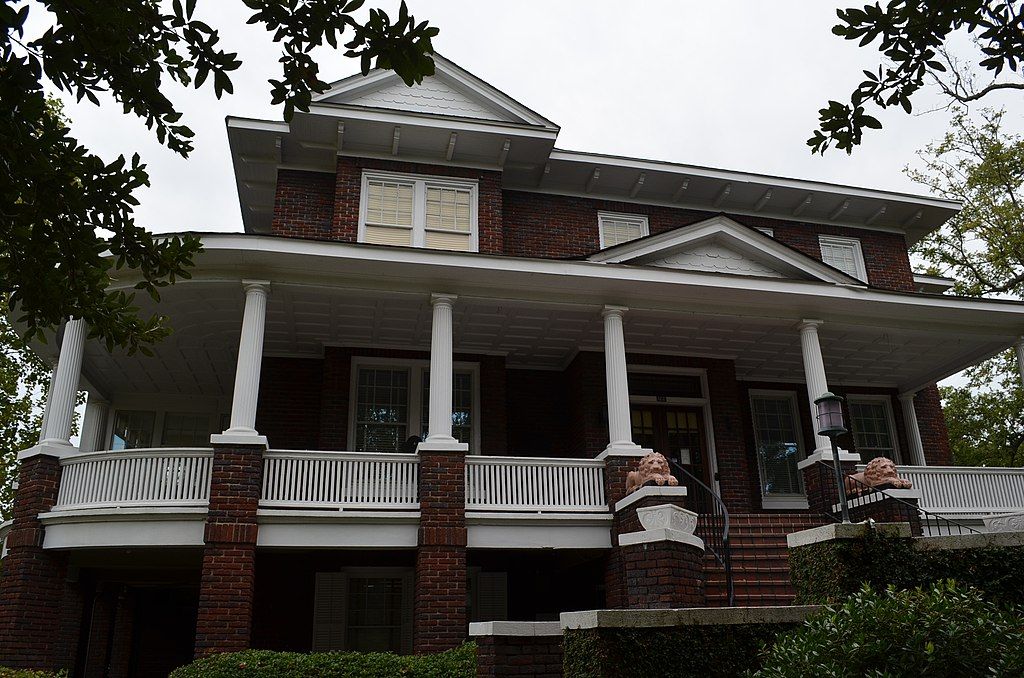 Front view of Sumter County Museum